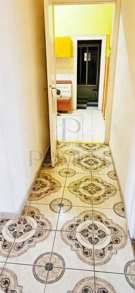 Iosefin - 4 camere - spatios - inalt - vila istorica - 2 bai -  ETAJ 1 - CENTRALA PROPRIE