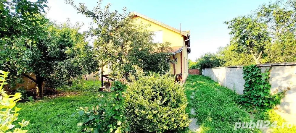 Vand casa cu etaj in Giroc vatra satului