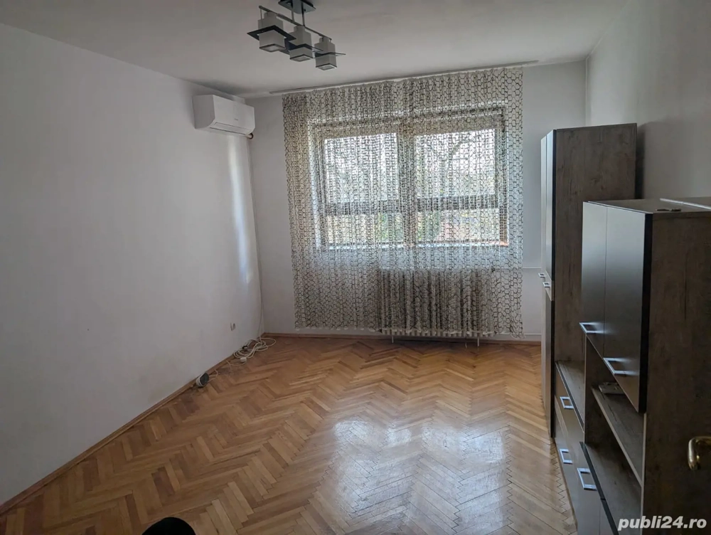 Apartament de închiriat cu 2 camere, aer condiționat in zona semi-centrala, 10 min de centru 