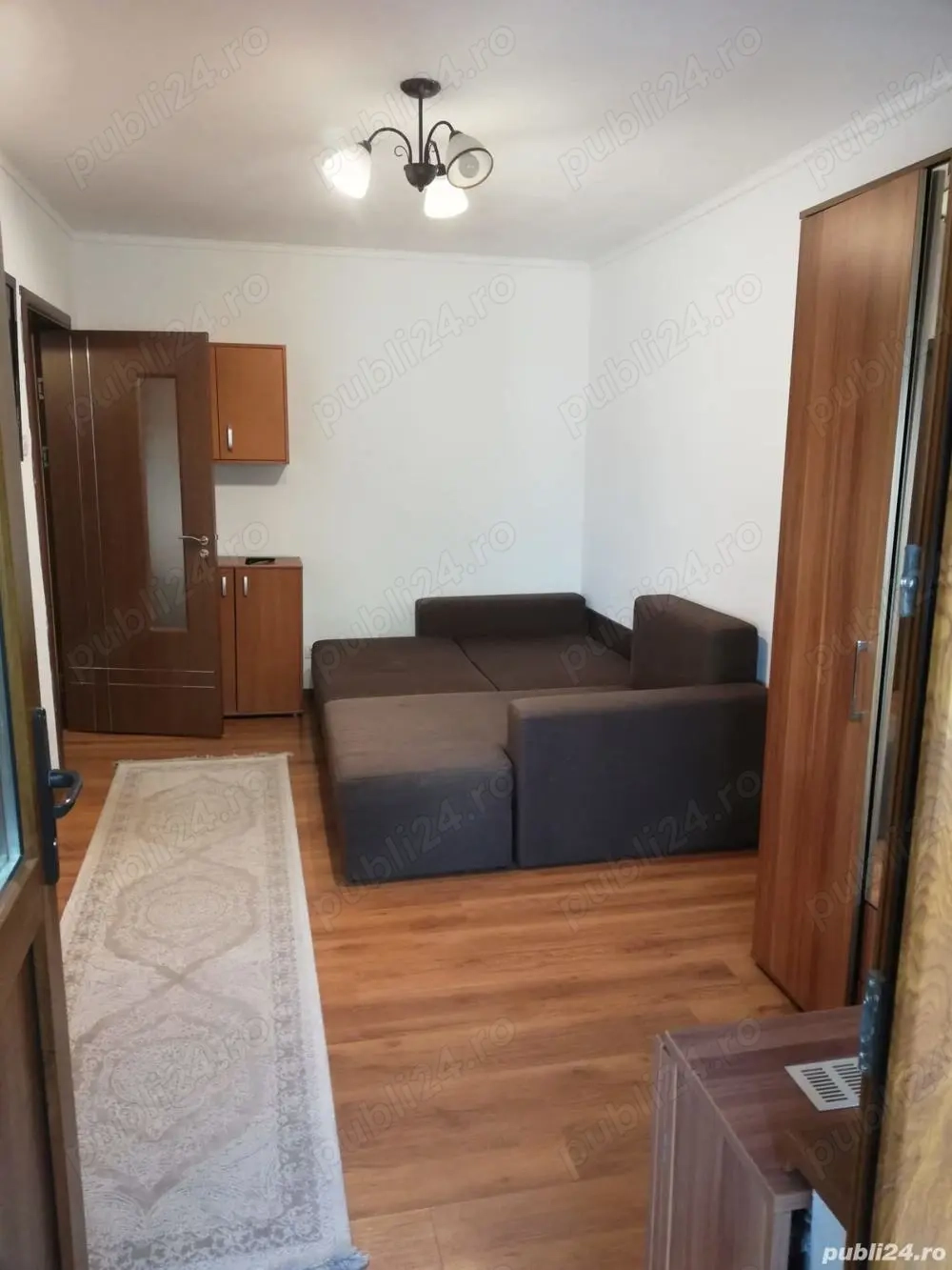 Garsonieră de vânzare   Zona Trocadero