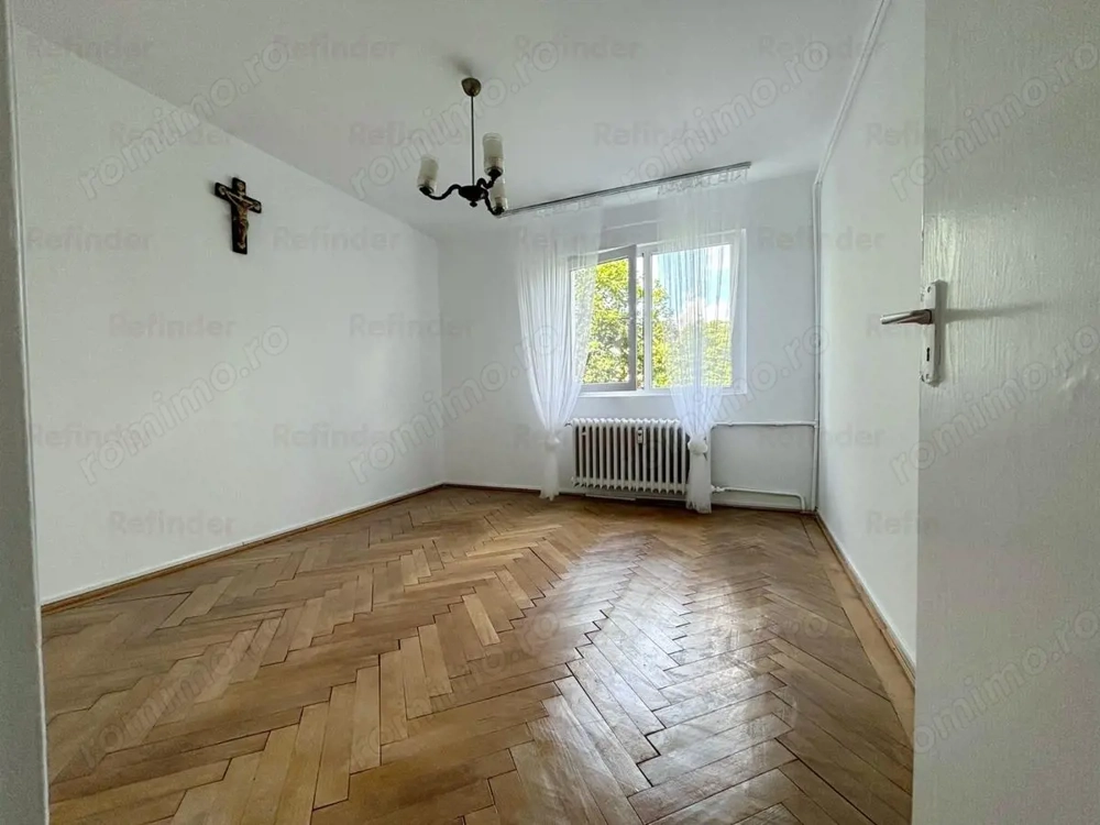 vanzare apartament 2 camere | Titan | zona verde | frumoasa | bloc 4 etaje reabilitat | etaj 4 | 52m