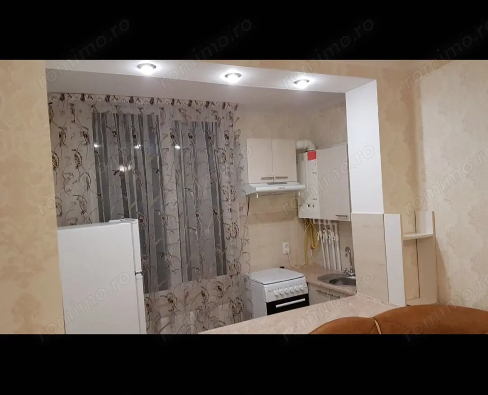 De inchiriat garsoniera in zona Aradului