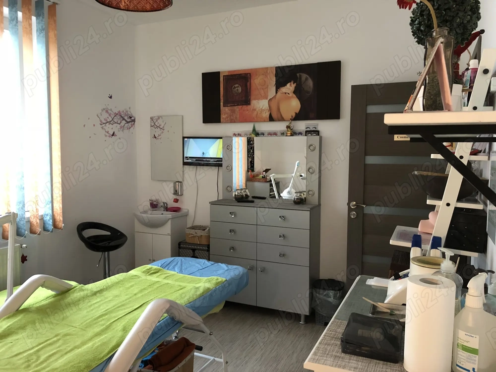 Colegă cameră cosmeticiana, gene, make-up 