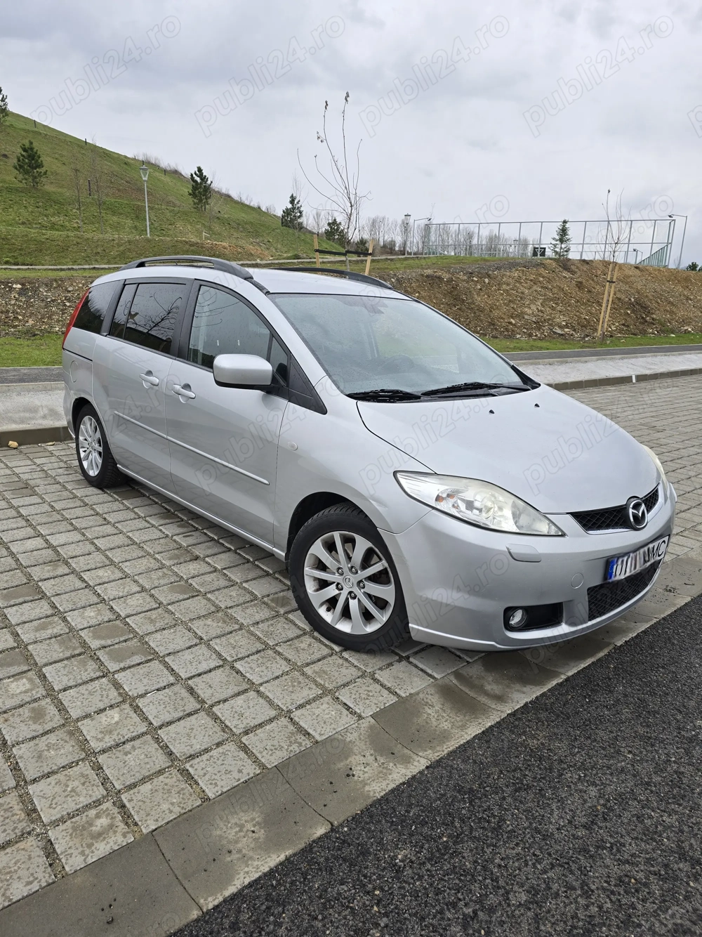 Vând Mazda 5, 7 locuri sau schimb cu Enduro