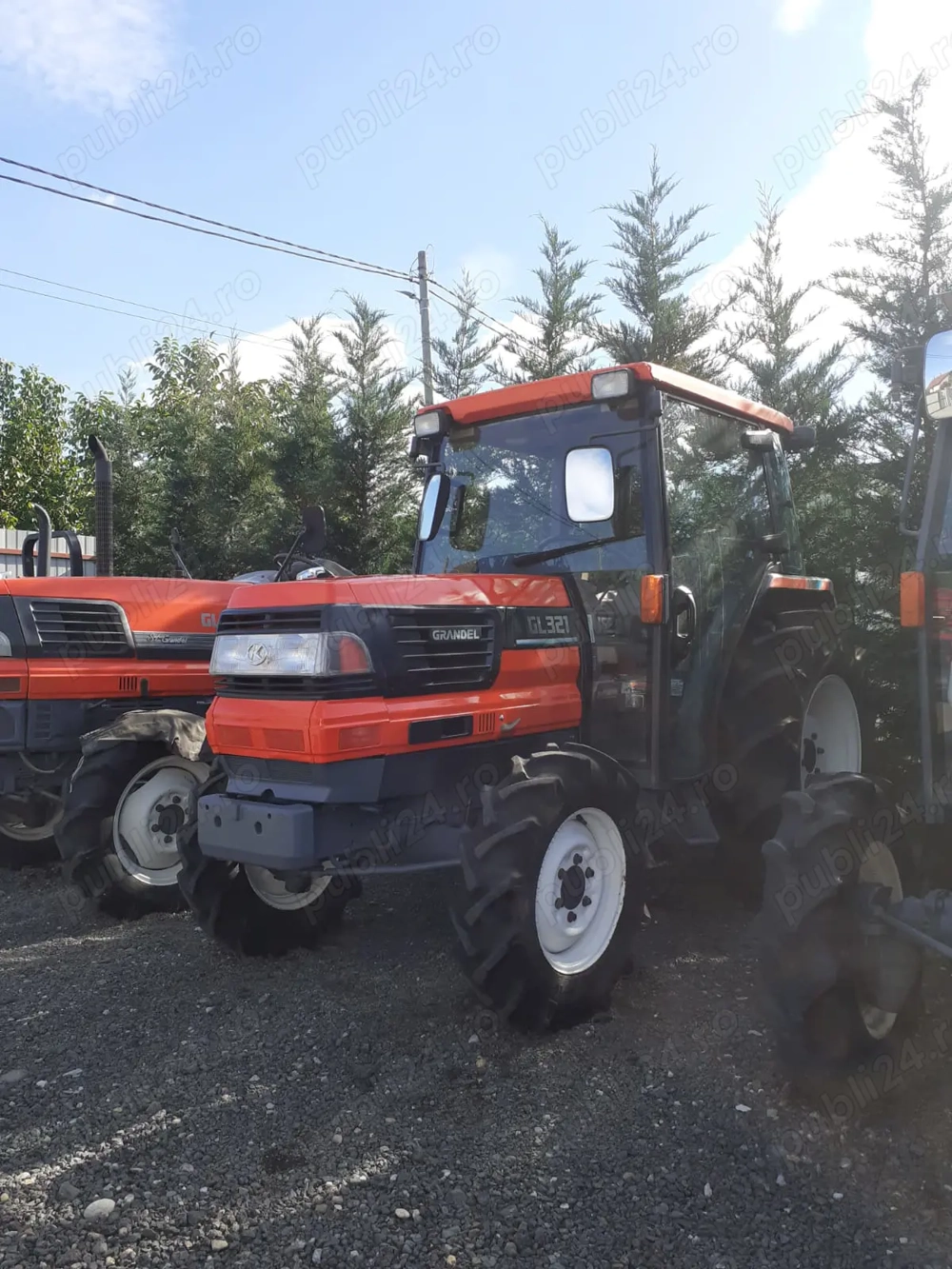 Tractor japonez kubota 33cp 4x4 