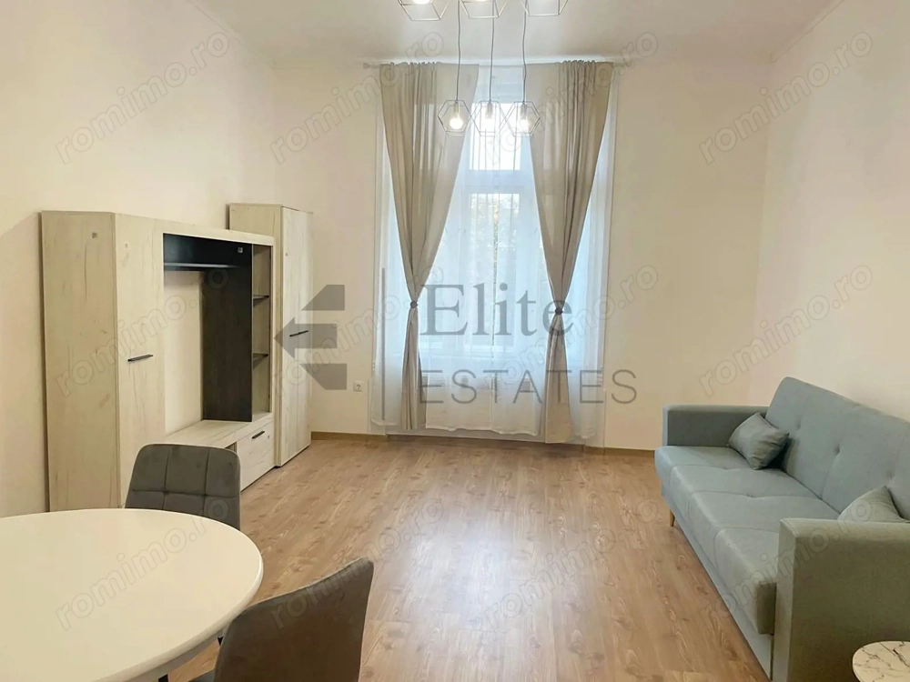 Apartament central cu o camera de vanzare