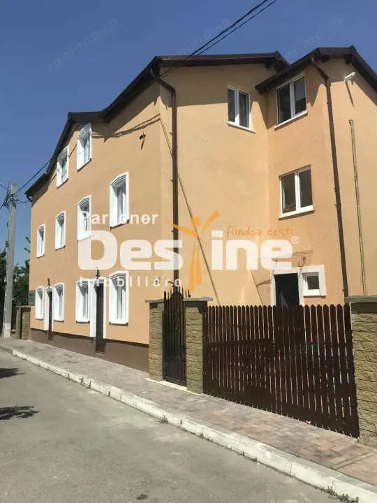 Duplex modern, P+2, 5 camere, 3 băi, toate utilitățile – zonă Aerodrom Pașcani