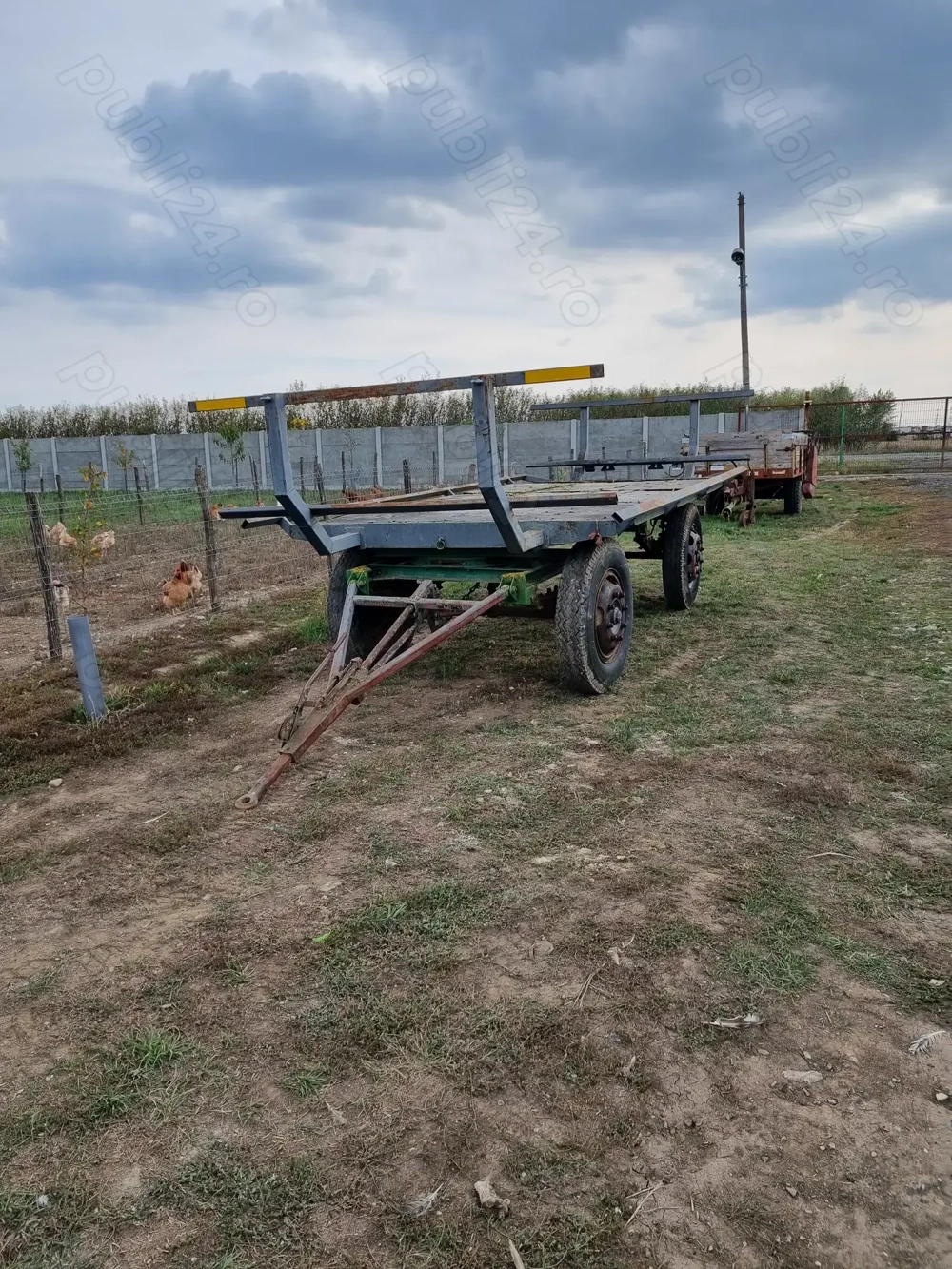 Vând remorcă trailer baloți