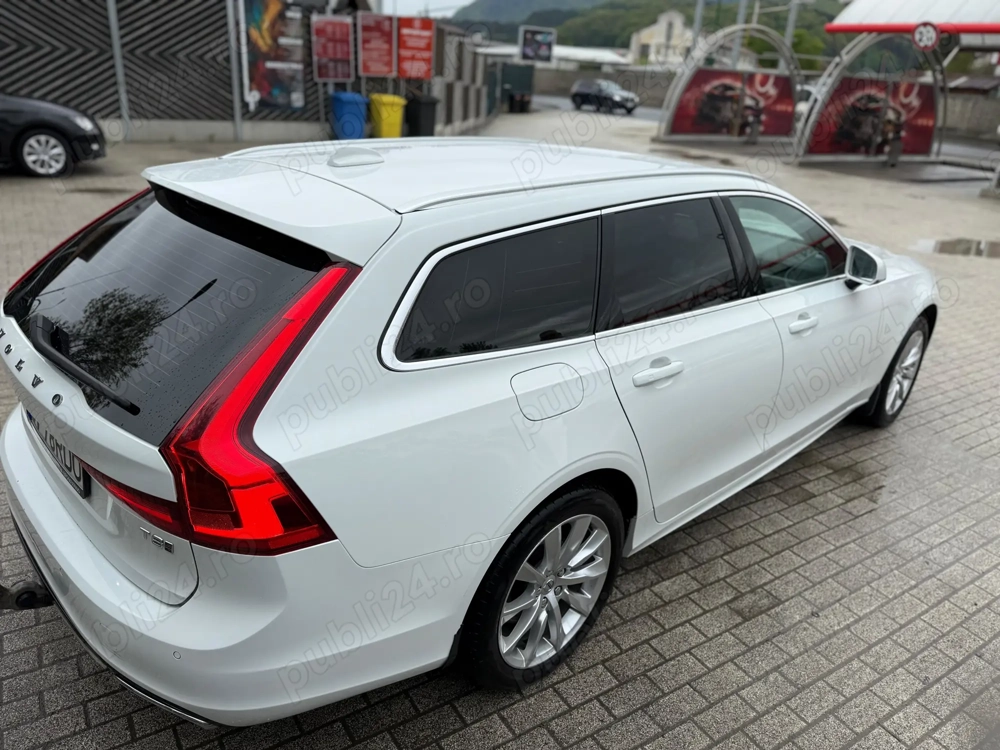 Volvo V90 Plugin hybrid 303 C.P motor termic + 98 c.p. motor electric