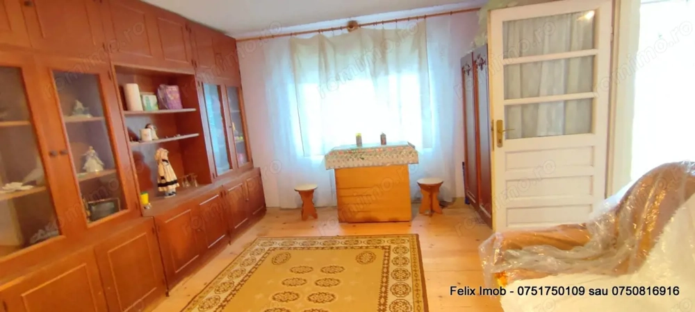 Margineni, casa cu trei camere si 800 mp teren