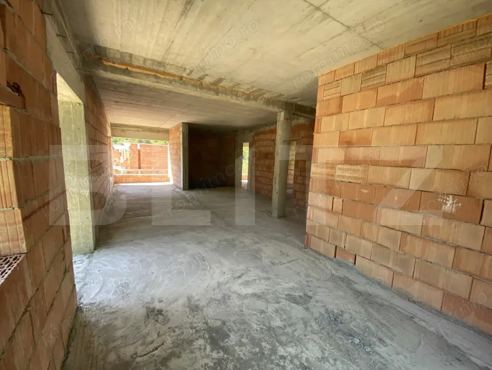 Casa familiala 3 camere, 500 mp teren, la poalele Mesesului in Zalau