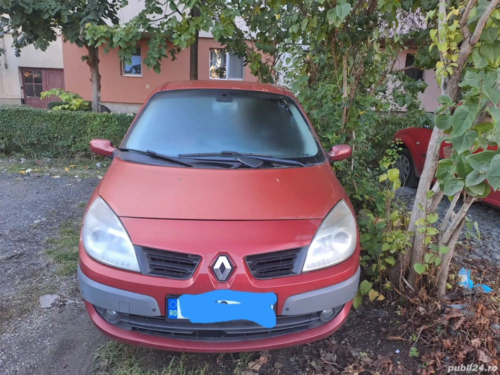 vînd renault scenic  vînd renault scenic
