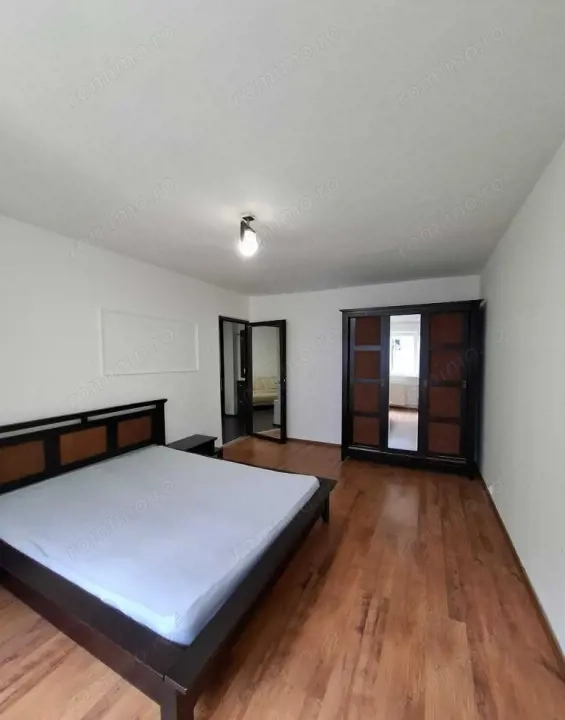 Apartament de 3 camere modern, decomandat fix lângǎ metrou si 41 - Crângași Apartament de 3 camere modern, decomandat fix lângǎ metrou si 41 - Crângași
