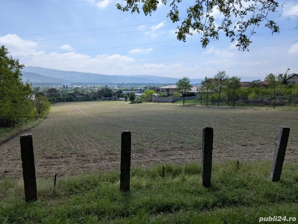 Vand teren intravilan in Bujoreni 