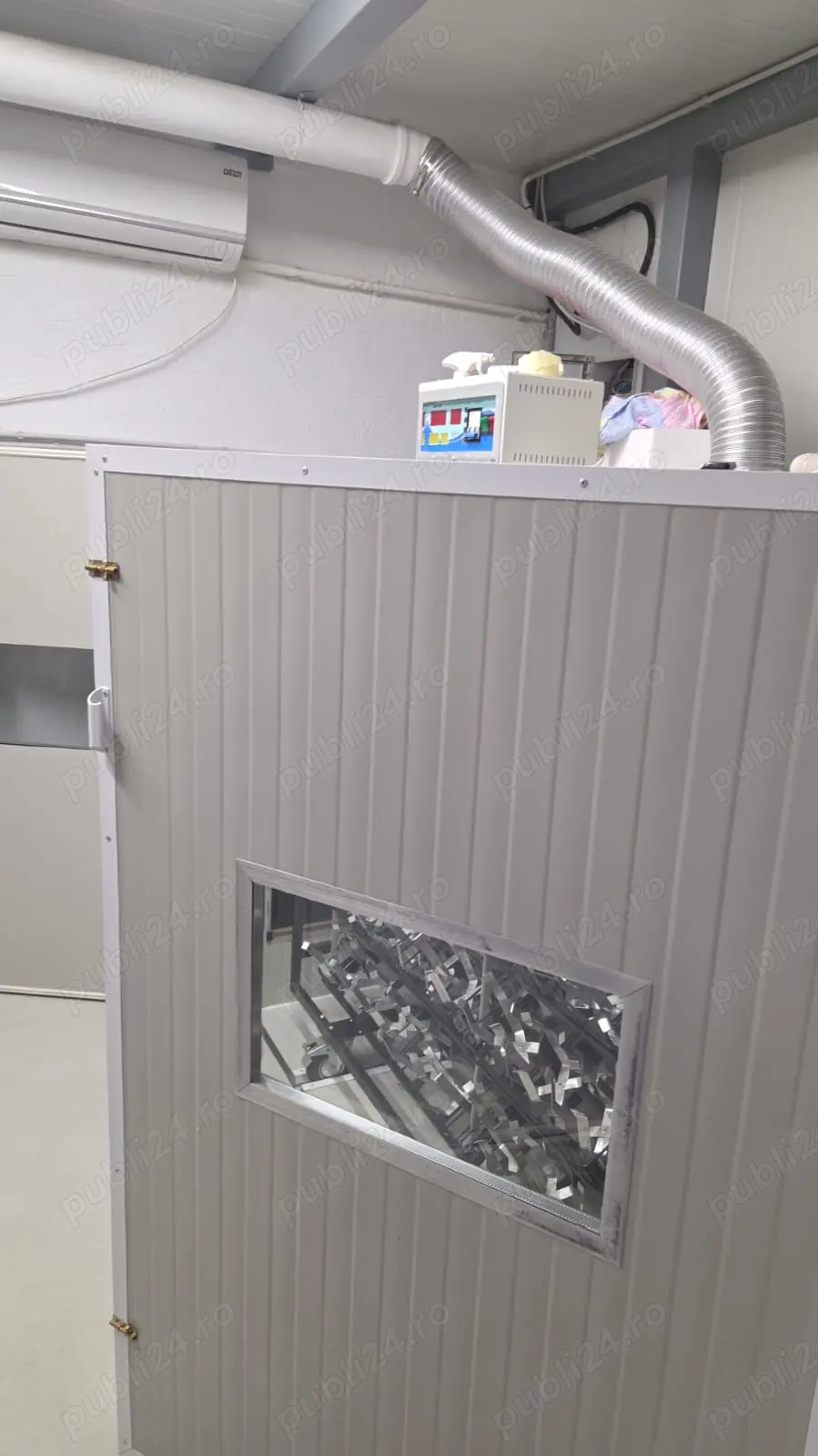 Vand incubator strut S120