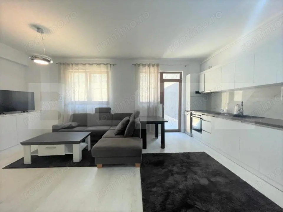 Apartament 3 camere, 78 mp, terasa de 70 mp, zona Petrom