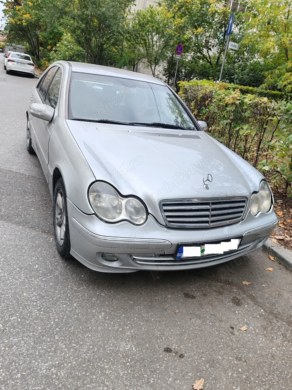 Mercedes Benz C-Class C200 W203 Mercedes Benz C-Class C200 W203