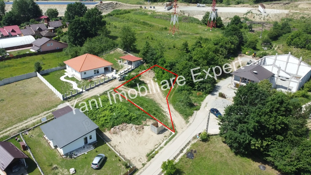 Teren de vânzare în Curtea de Argeș, zona Noapteș.