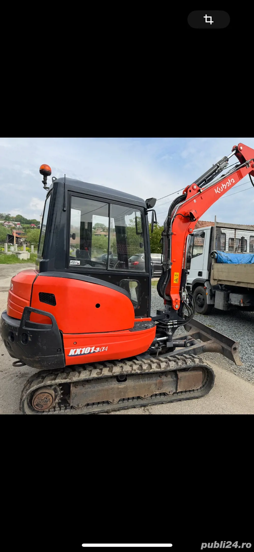 Inchiriez Miniexcavator 