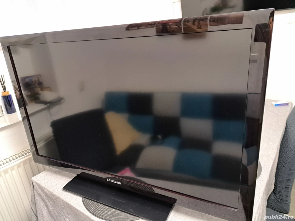 vând televizor Samsung 