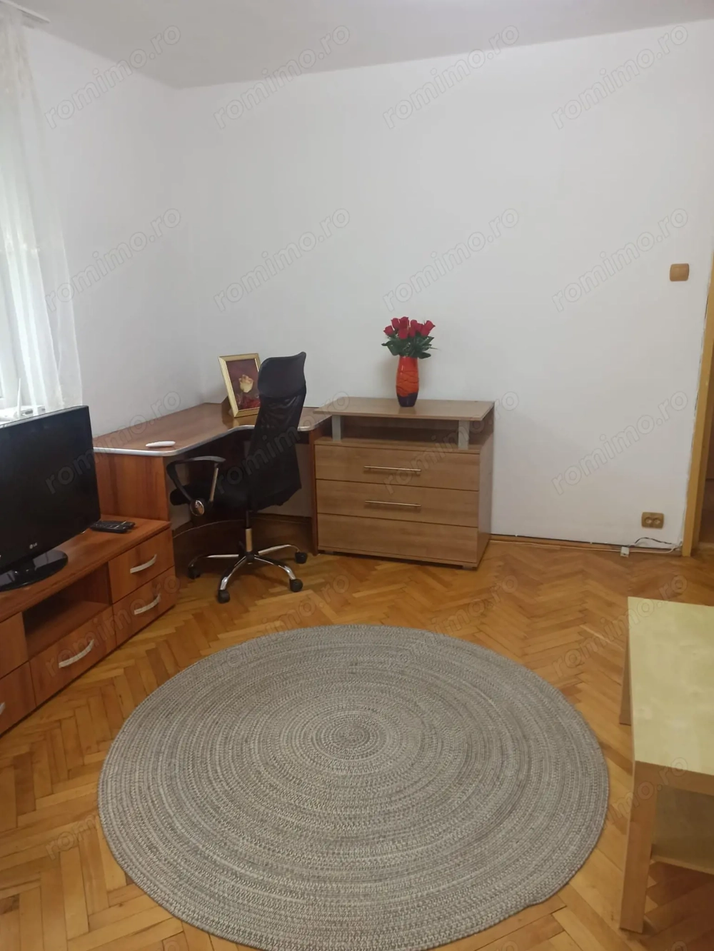Apartament 2 camere inchiriere 1 luna doar termen scurt - Titan Metrou