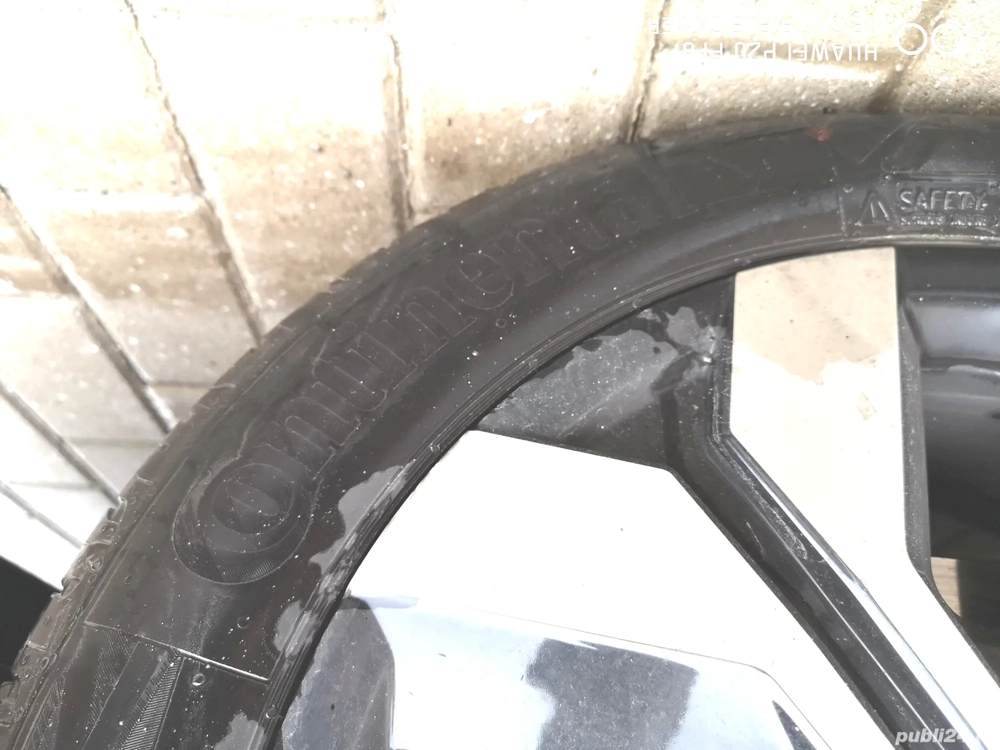 Vând set 4 anvelope Continental cu ridicare din Florești CJ