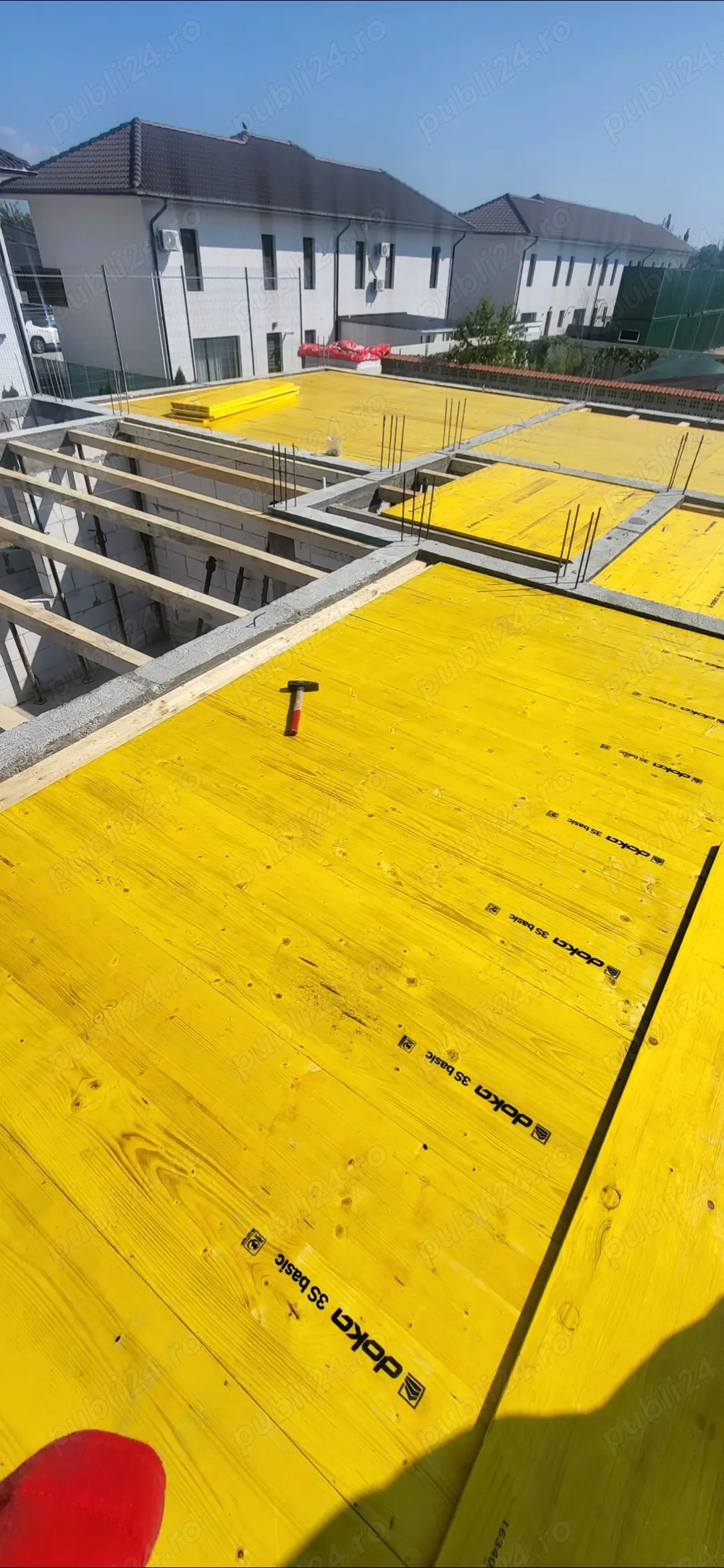 Panouri Doka,Schele metalice,Popi Metalici,Mai Compactor,Drujbă pt beton,Vibrator beton,Remorci!