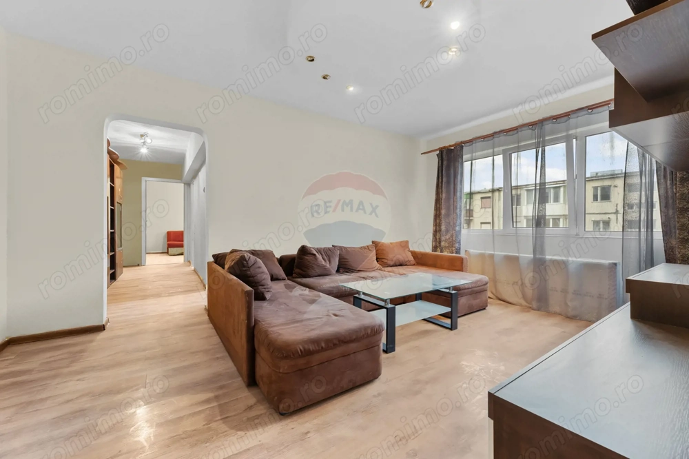 Apartament cu 3 camere de inchiriat in zona Fortuna Apartament cu 3 camere de inchiriat in zona Fortuna