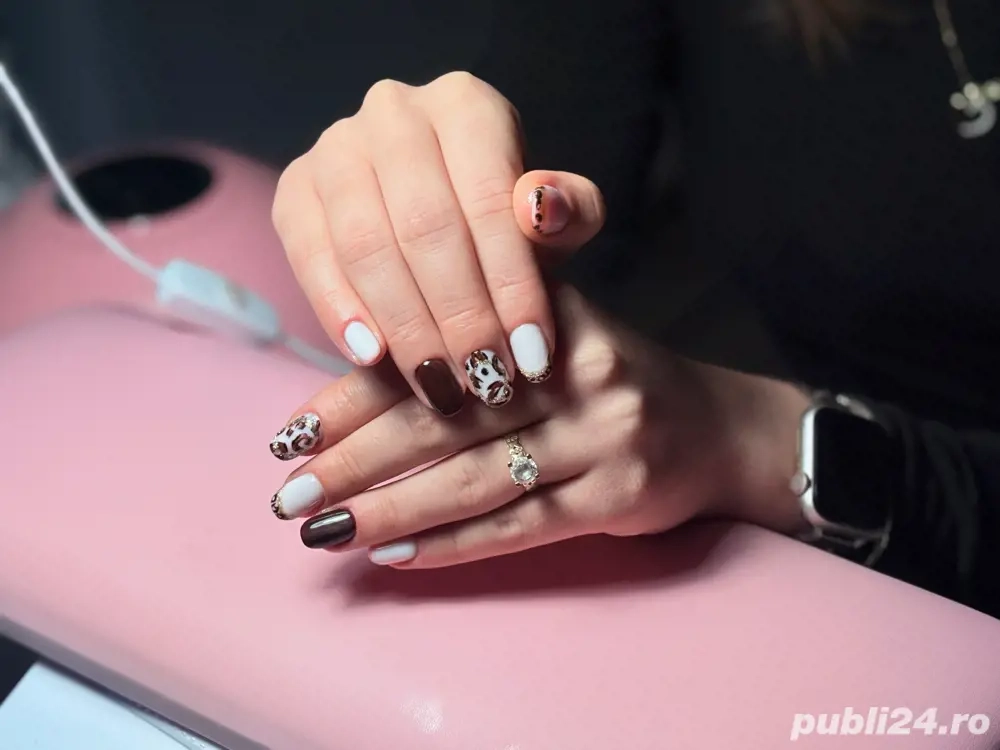 Manichiură 100 Ron Reducere  orice model și lungime