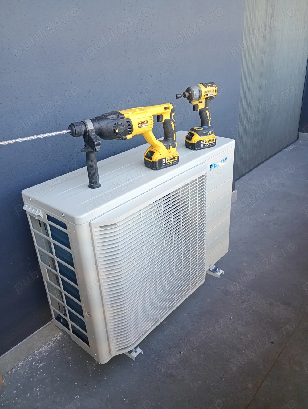 Caut lucru part time