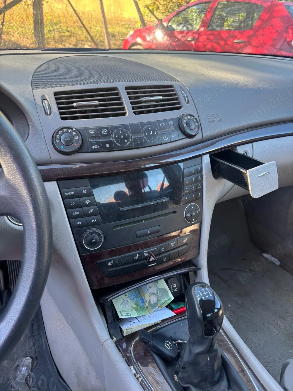 Vând Mercedes E clas  Vând Mercedes E clas