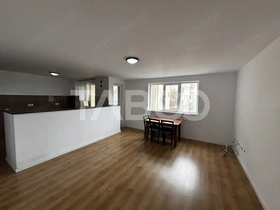 Apartament la prima afisare 82 mp 3 camere doua balcoane Zona Rahovei