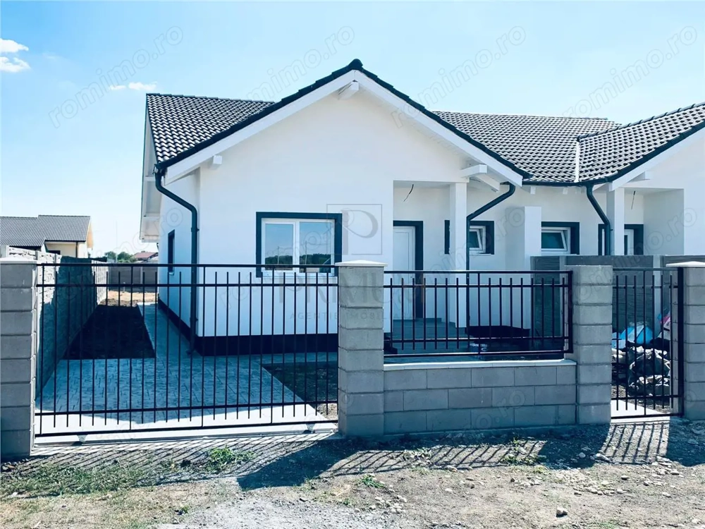 Duplex mansardabil - personalizare interioara - canalizare - drum pavat