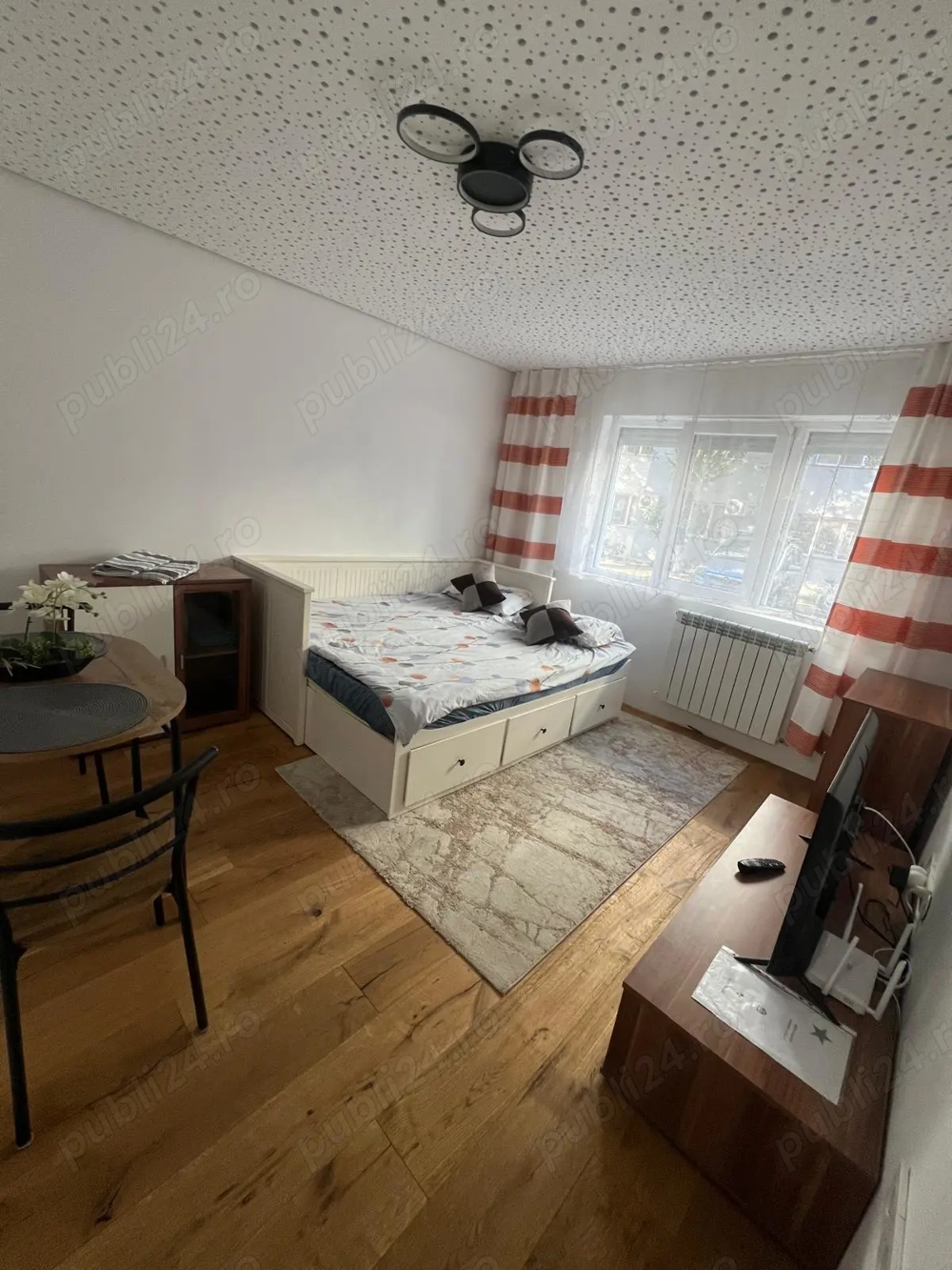 Regim hotelier sau cu ora ziua Uta,Clima,Loc de parcare ,Recent Renovat