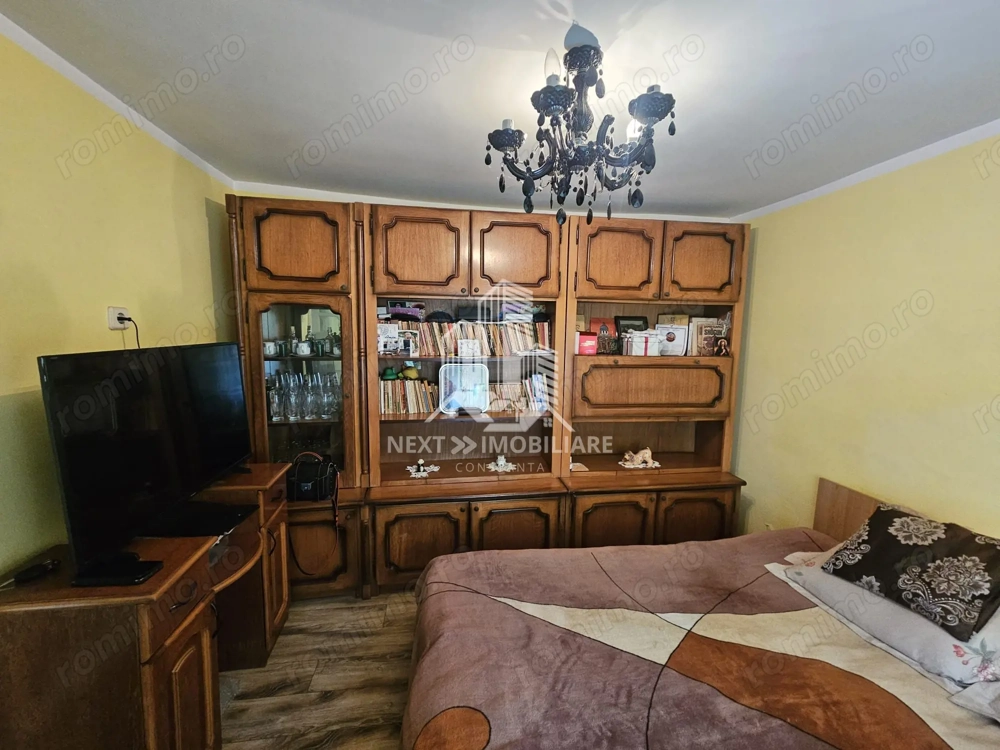 Casă  4 camere cu 2 intrări, garaj și teren 1751mp– Cobadin Casă  4 camere cu 2 intrări, garaj și teren 1751mp– Cobadin