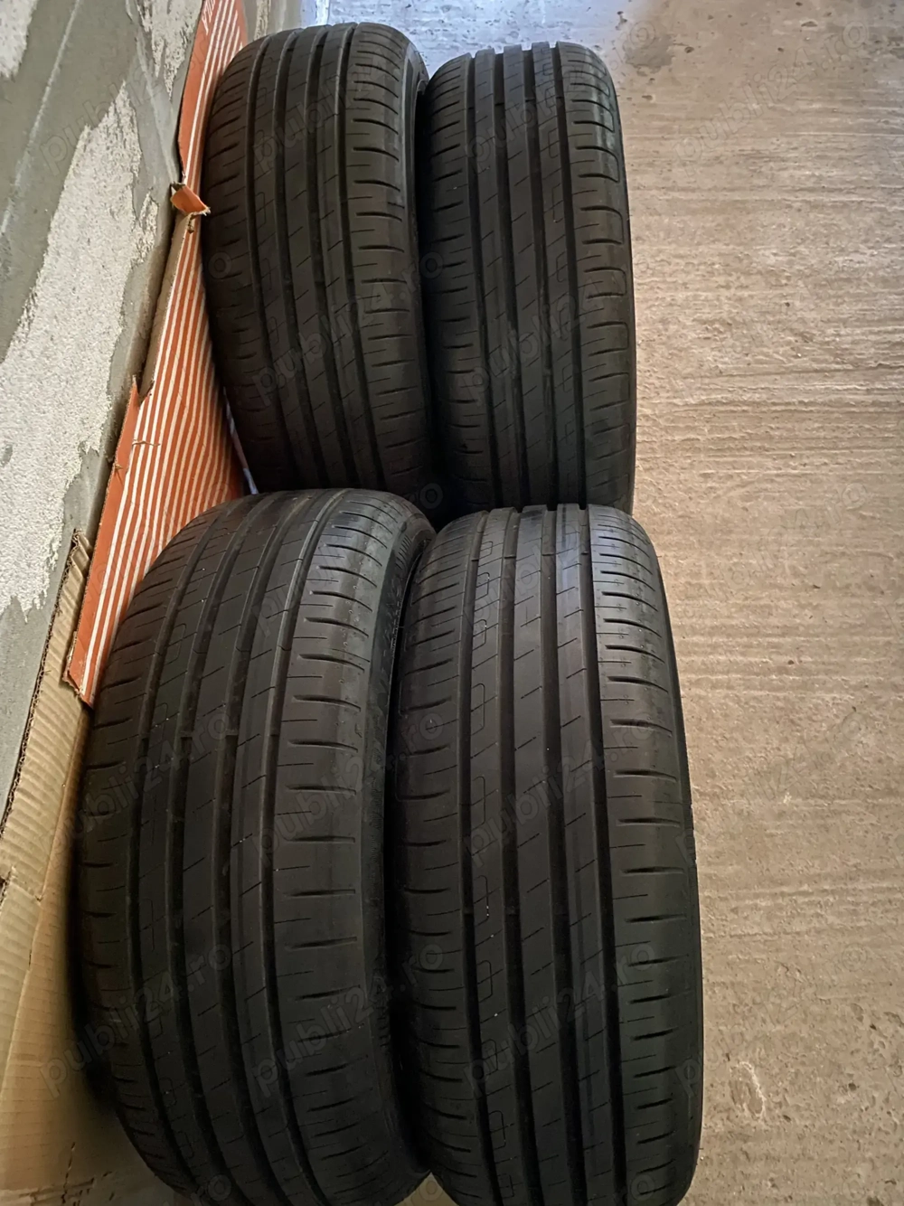 ULTRANEGOCIABIL! Vand 4 anvelope de vara 