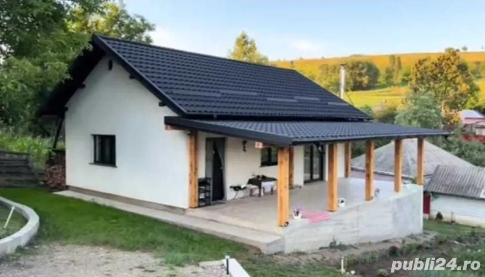 case construite pe structură metalică