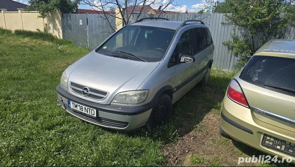Dezmembrez Opel Zafira A 2.0 cdti 2004