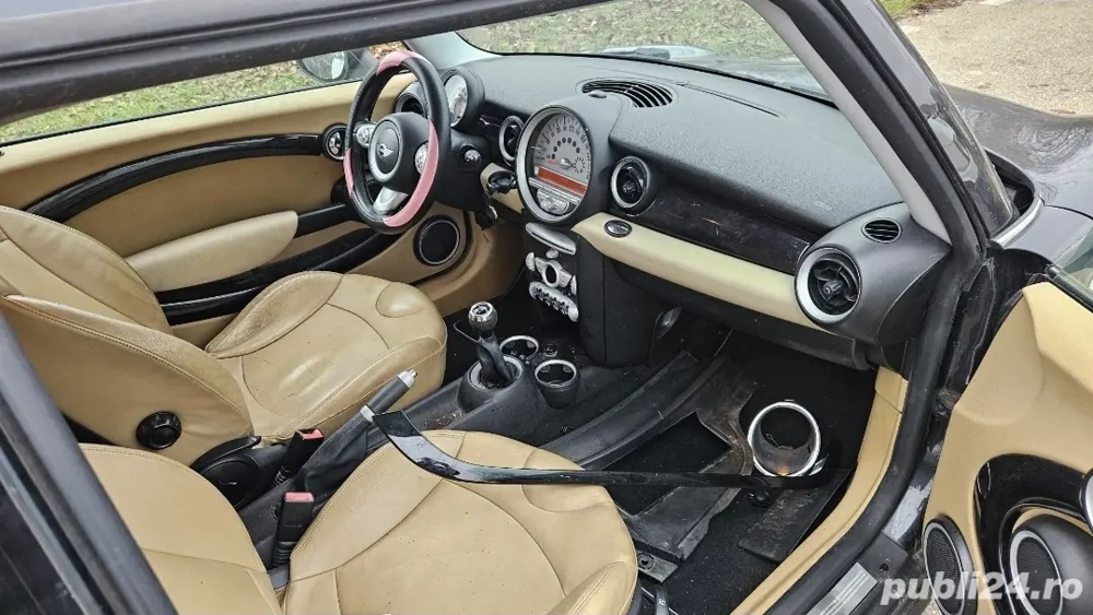 Dezmembrez Mini Cooper Clubman R55 R56 1.6 benzina