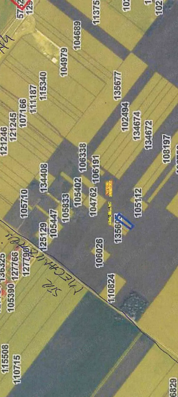 Vând teren intravilan