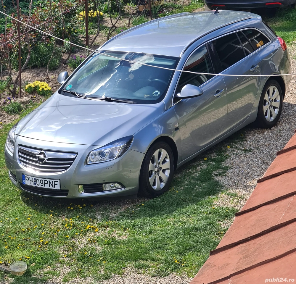 Vând Opel Insignia Sports Tourer 2.0 CDTI 160CP EURO5 !