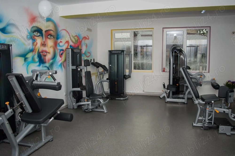 Cautam antrenor DE FITNESS