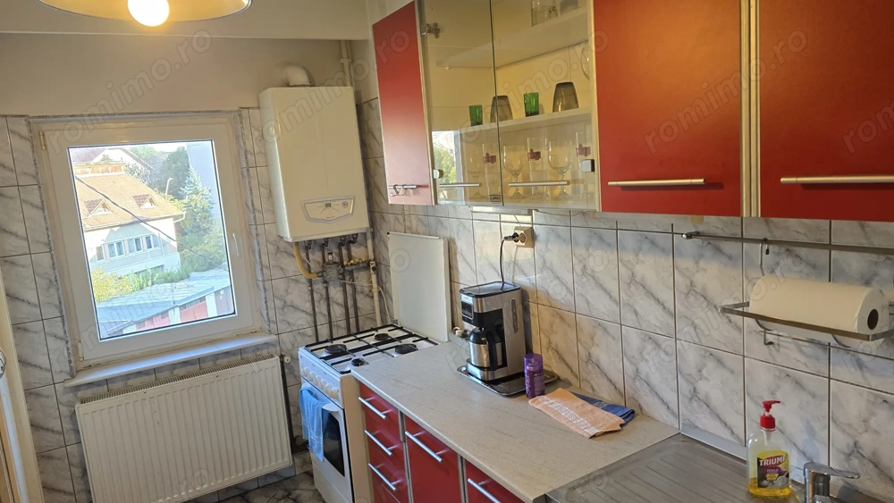 Inchiriez apartament 2 camere decomandat in Deva, I. Maniu, suprafata utila 50, et. 2