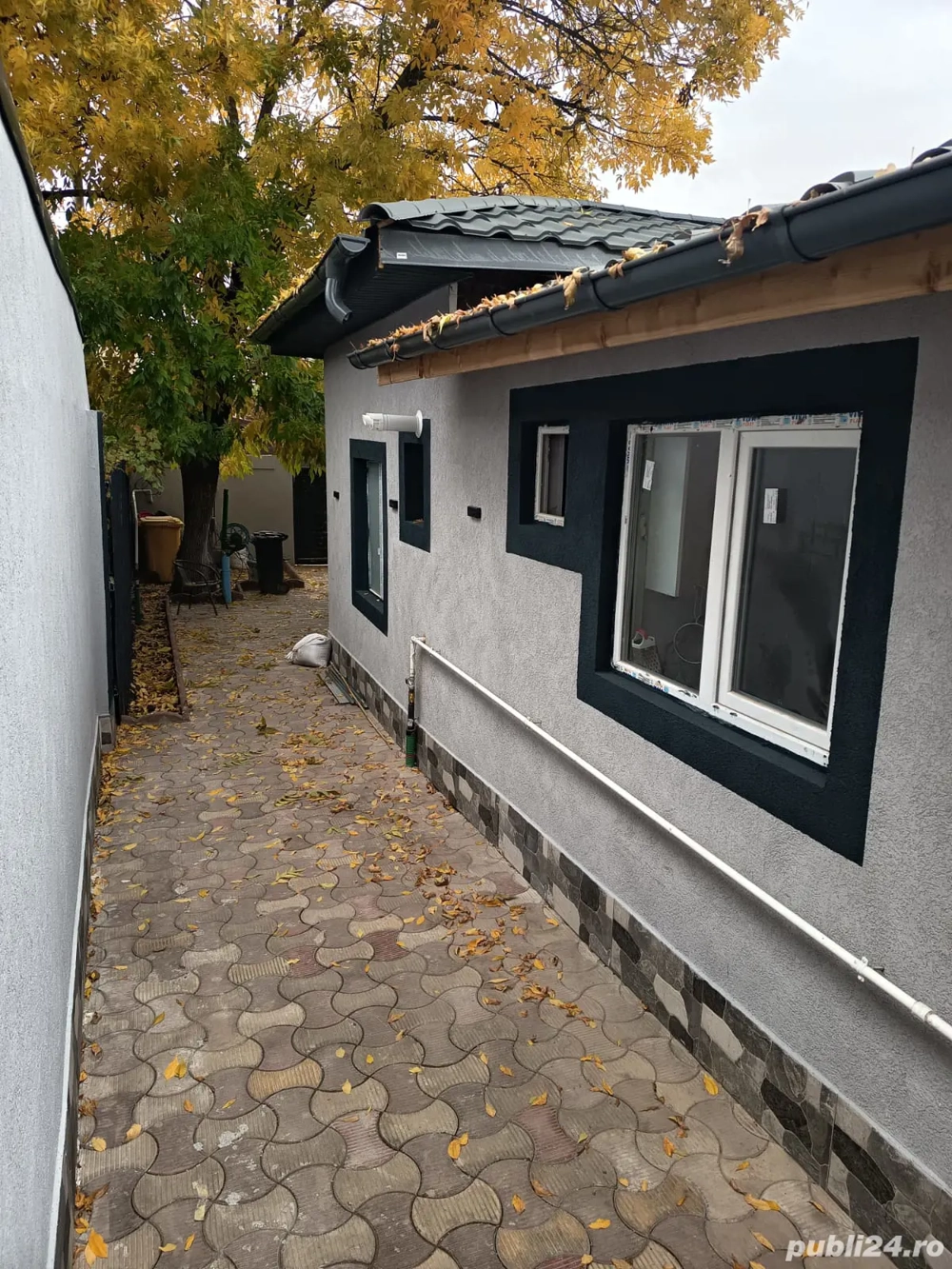 se vinde casa se vinde casa