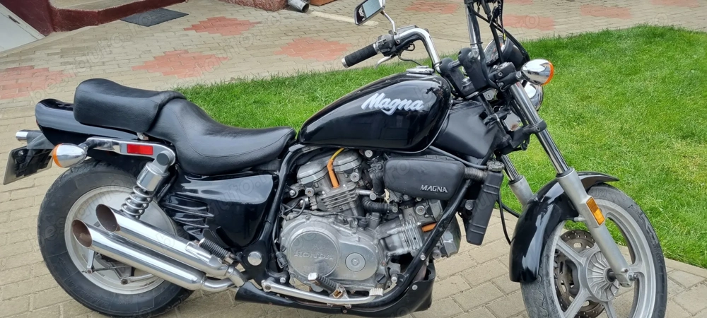 Honda Super Magna VF700C