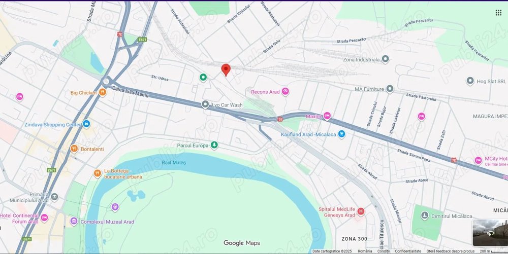 Vand garsoniera cu dependinte (baie,bucatarie),suprafata utila 32 mp  -  negociabil 