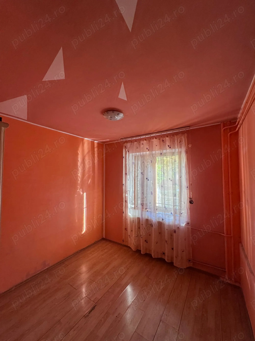 Proprietar, vand garsoniera