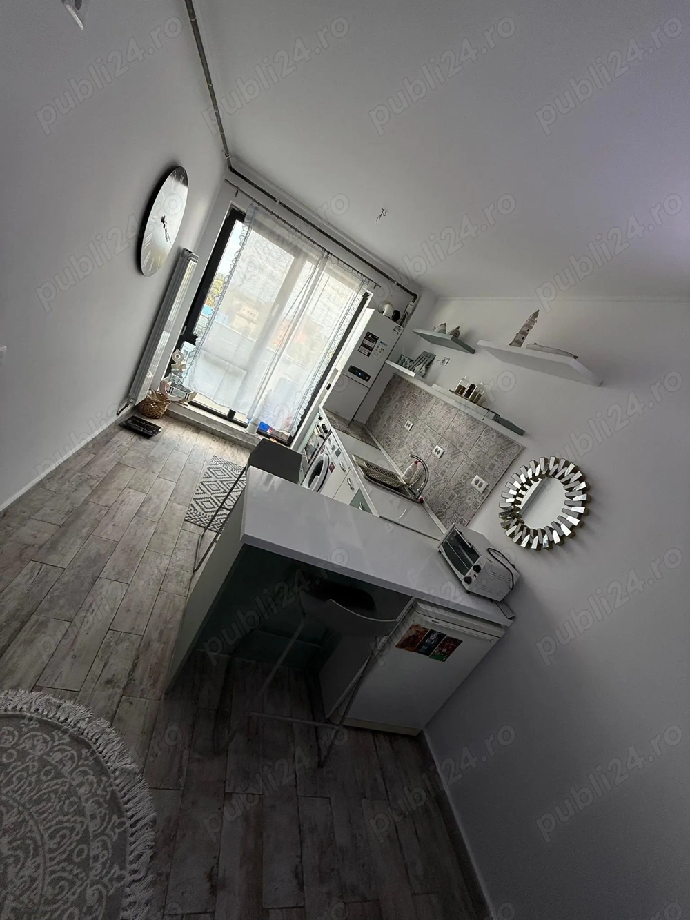 Închiriez apartament pe termen lung în Mangalia