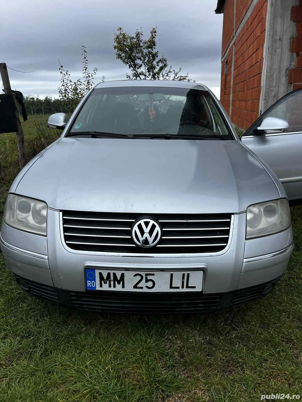 vând passat 2.5 