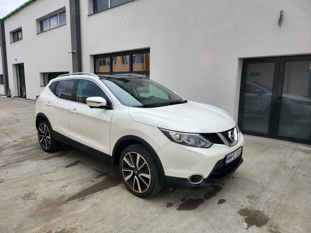 Nissan Qashqai TEKNA 2015